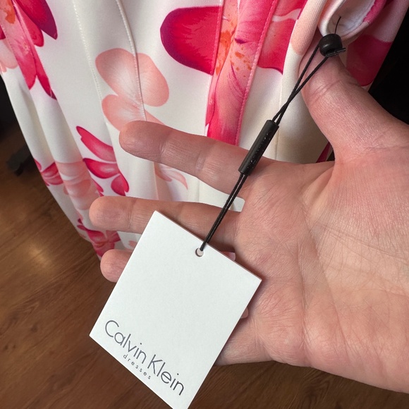 NWT CALVIN KLEIN Creamy White w Tropical Floral Print Knee Length W Dress Sz14 - Picture 6 of 7